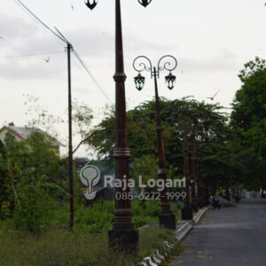 tiang lampu jalan antik hias