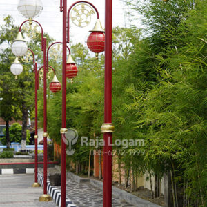 tiang lampu unik taman